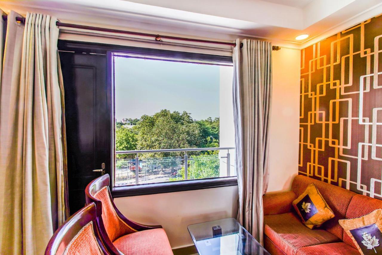 Fabhotel Signature Plaza New Delhi Exterior photo